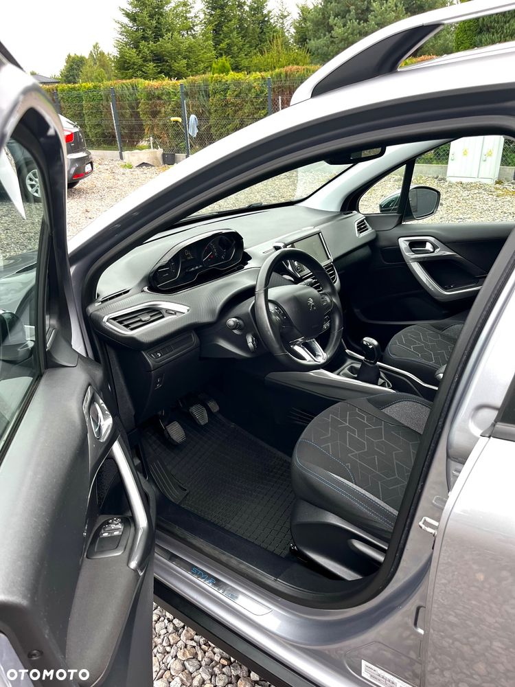 Peugeot 2008 1.2 Pure Tech Style - 7