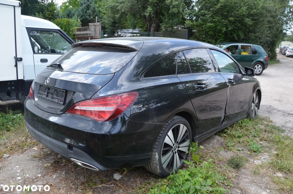 Mercedes-Benz CLA 220 d 7G-DCT AMG Line - 8