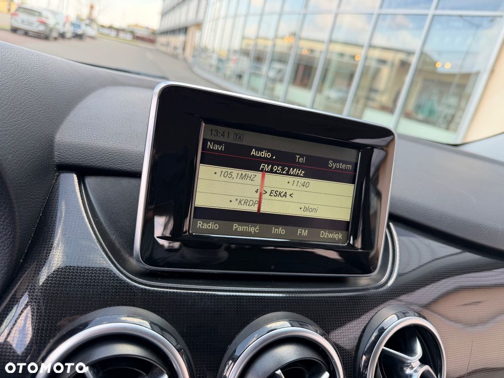 Mercedes-Benz Klasa B 180 d BlueEFFICIENCY Edition - 29
