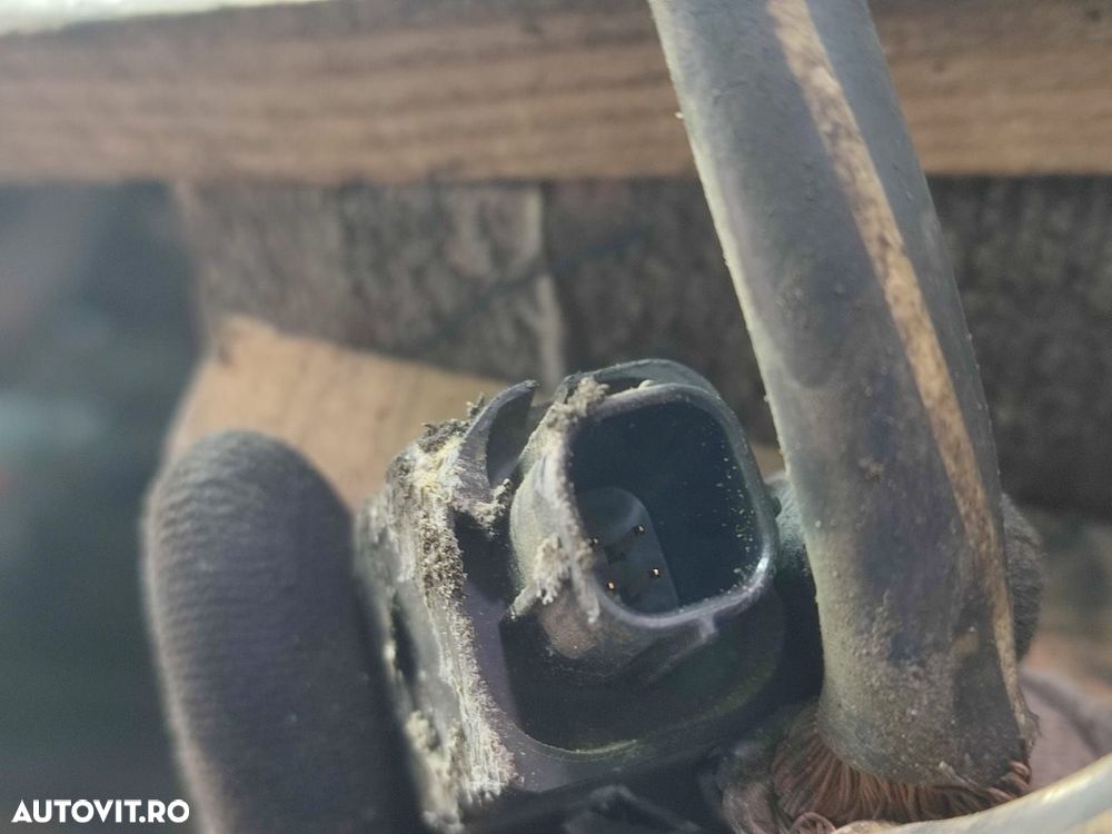 Borna baterie 2.2 d-4d 2ADF Toyota RAV4 3 (XA30) [2005 - 2010] 2.2 d- - 2