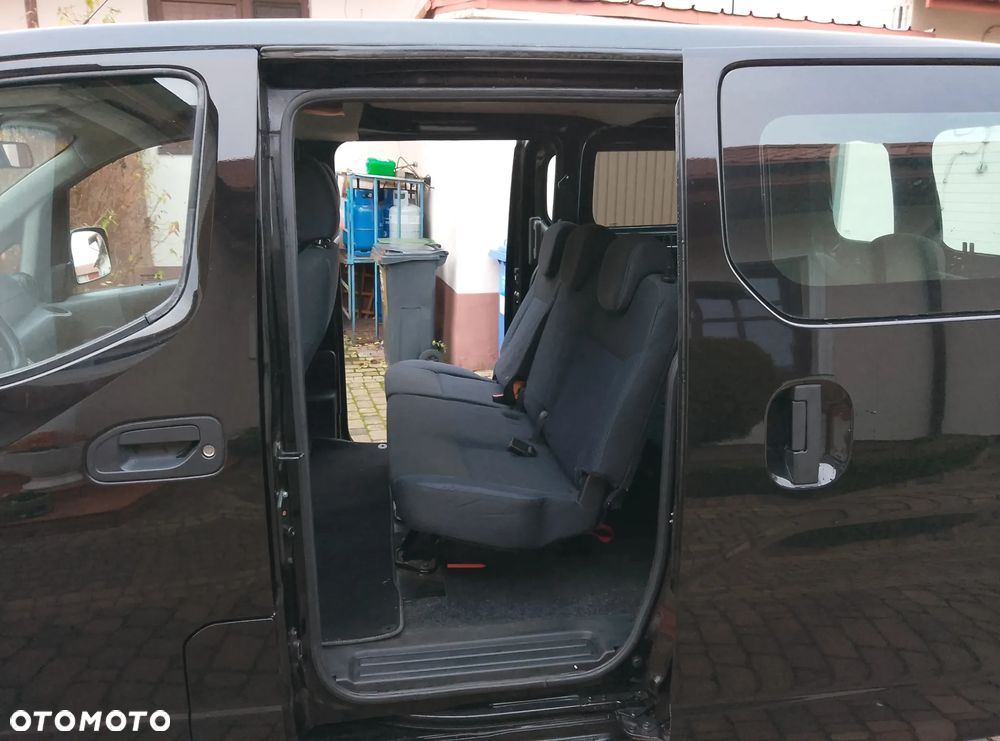 Nissan NV200 - 19