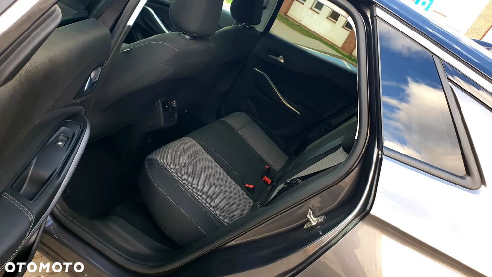 Opel Grandland X 1.2 Start/Stop Color Line - 25