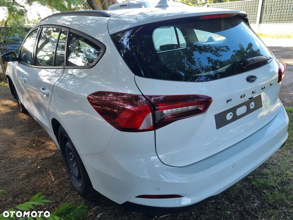 Ford Focus 1.5 EcoBlue Start-Stopp-System COOL&CONNECT DESIGN - 2