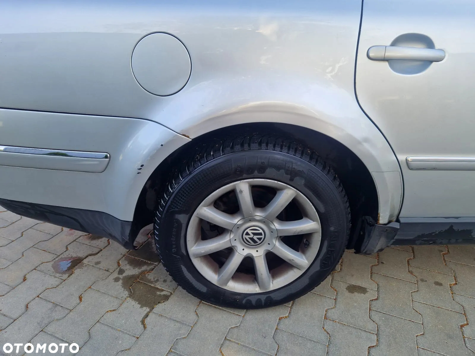 Volkswagen Passat 1.9 TDI Highline - 11