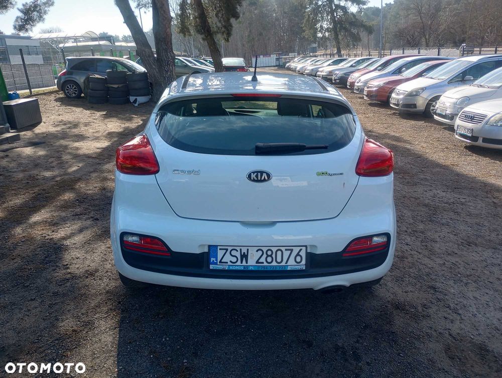 Kia Ceed - 7