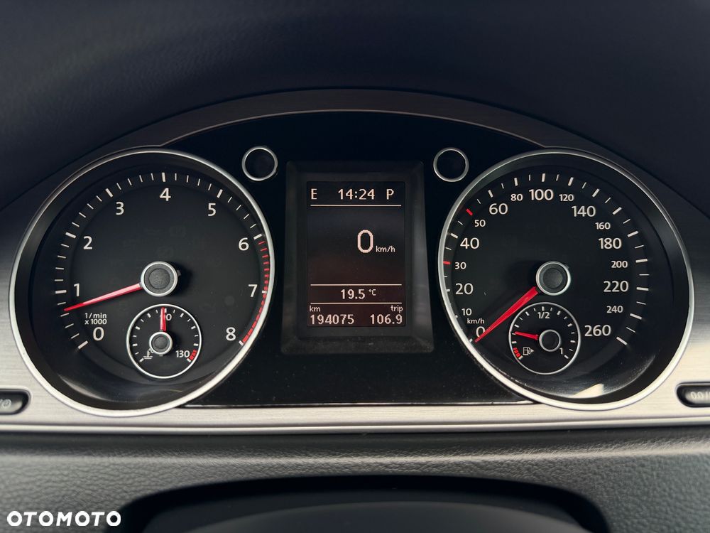 Volkswagen Passat 1.4 TSI DSG BlueMotion Technology Highline - 27