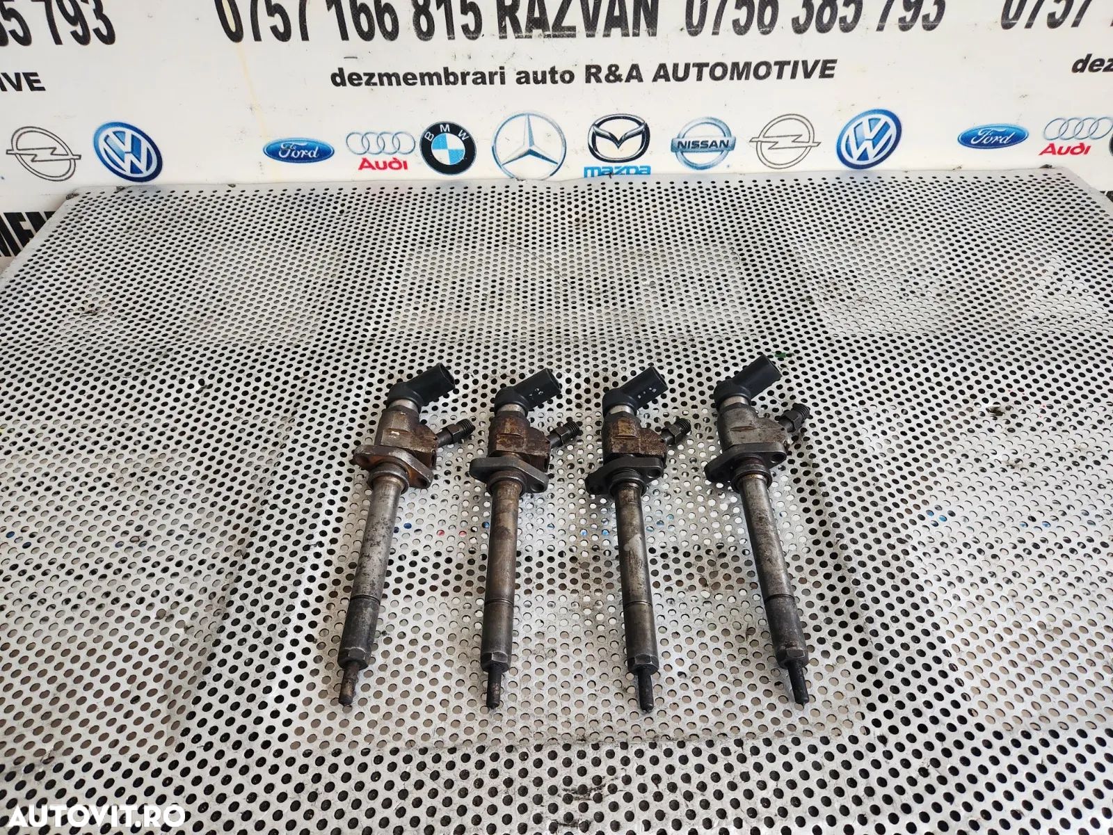 Injectoare Injector Peugeot Ford Citroen 2.0 Hdi Tdci 407 307 Kuga Focus C4 C5 Mondeo C Max- Dezmem - 1