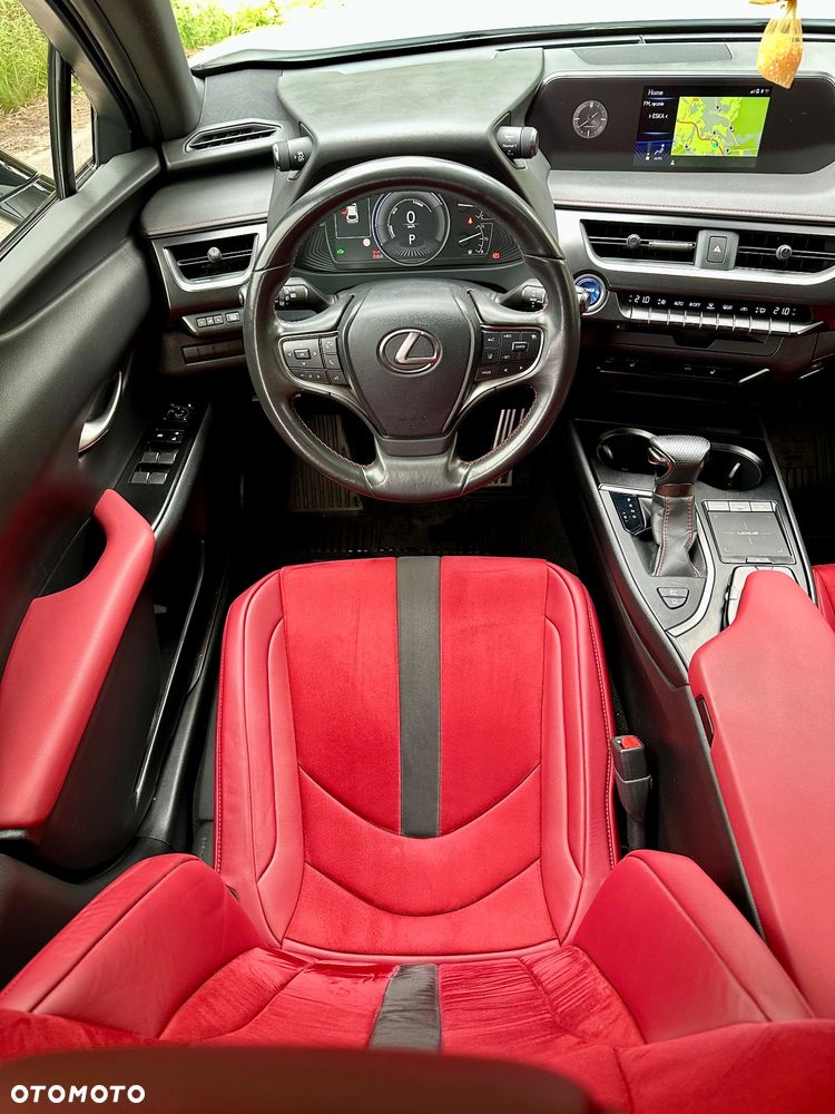 Lexus UX 250h Prestige 2WD - 26
