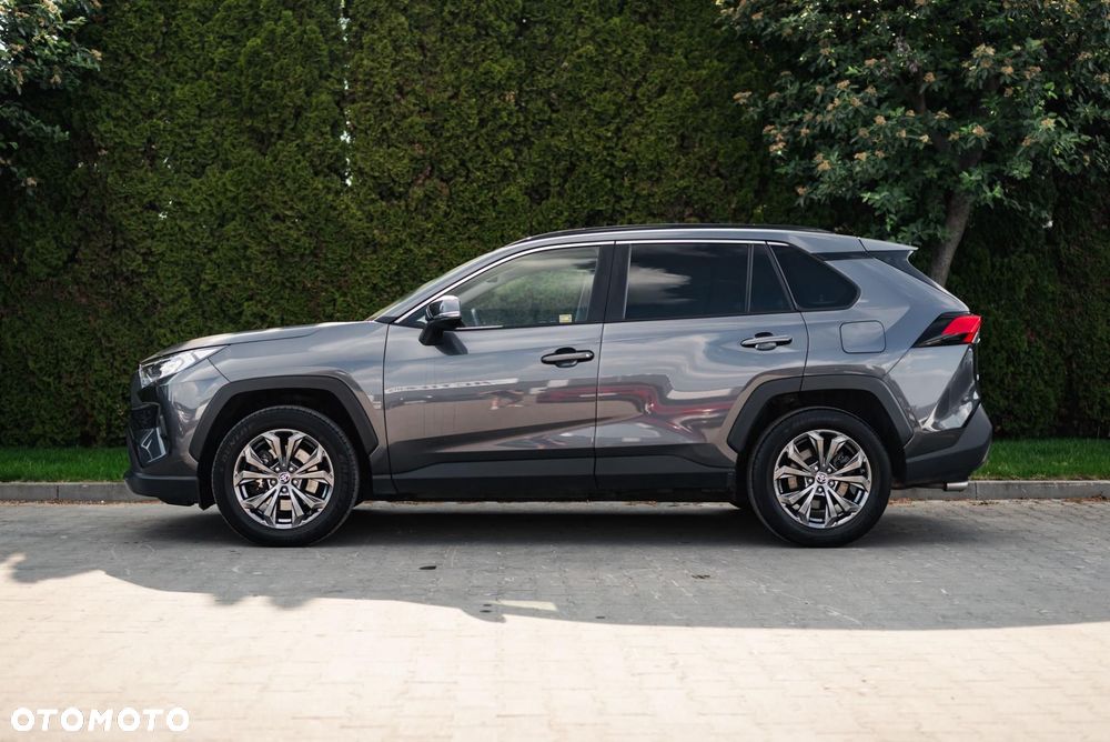 Toyota RAV4 - 8