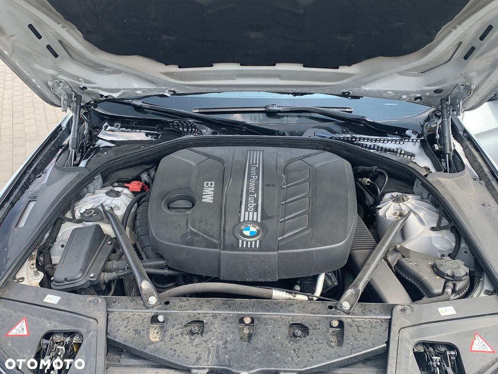BMW Seria 5 520d Touring Sport-Aut - 9