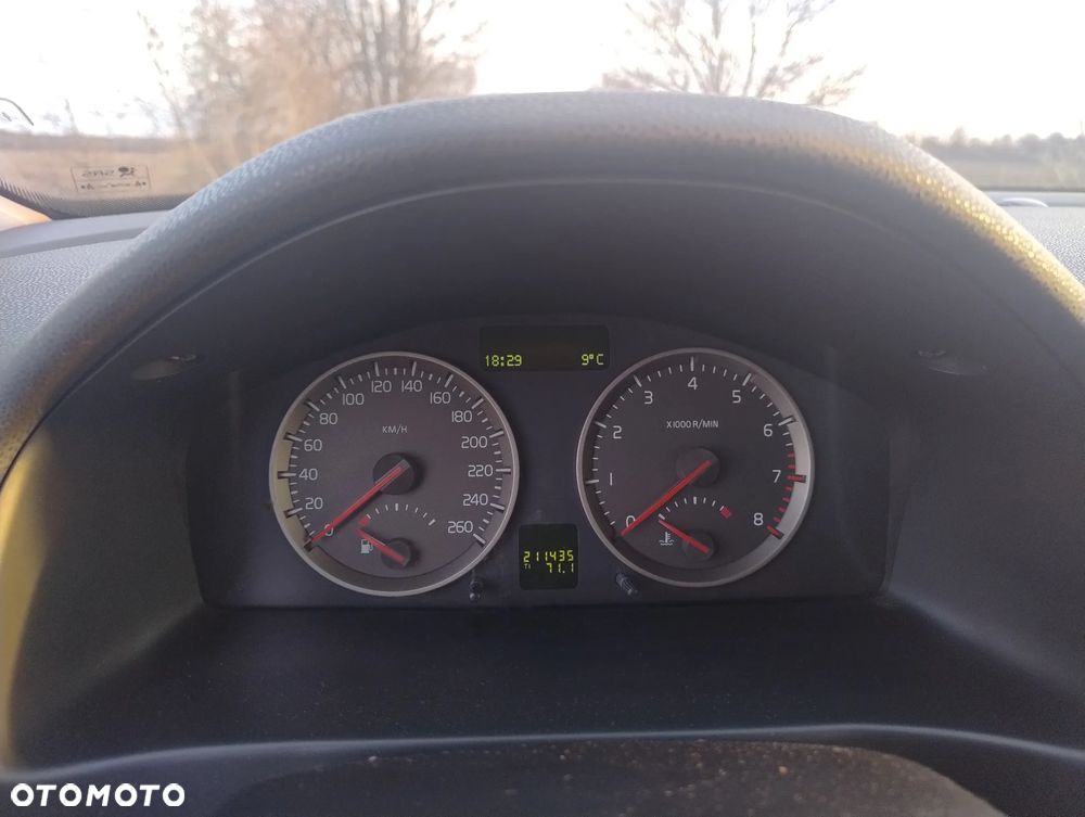 Volvo S40 1.8 Momentum - 7