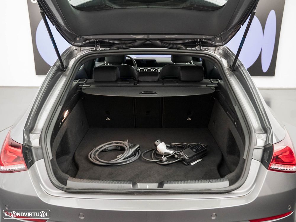 Mercedes-Benz CLA 250 e Shooting Brake Style Plus - 11