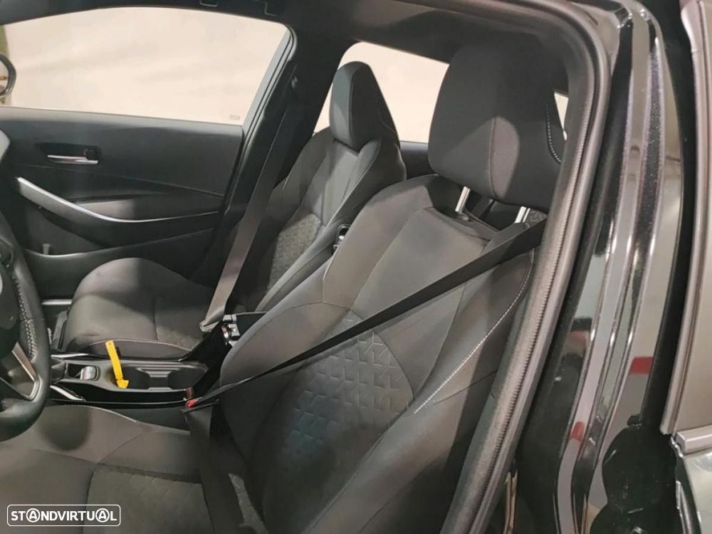 Toyota Corolla Touring Sports - 6