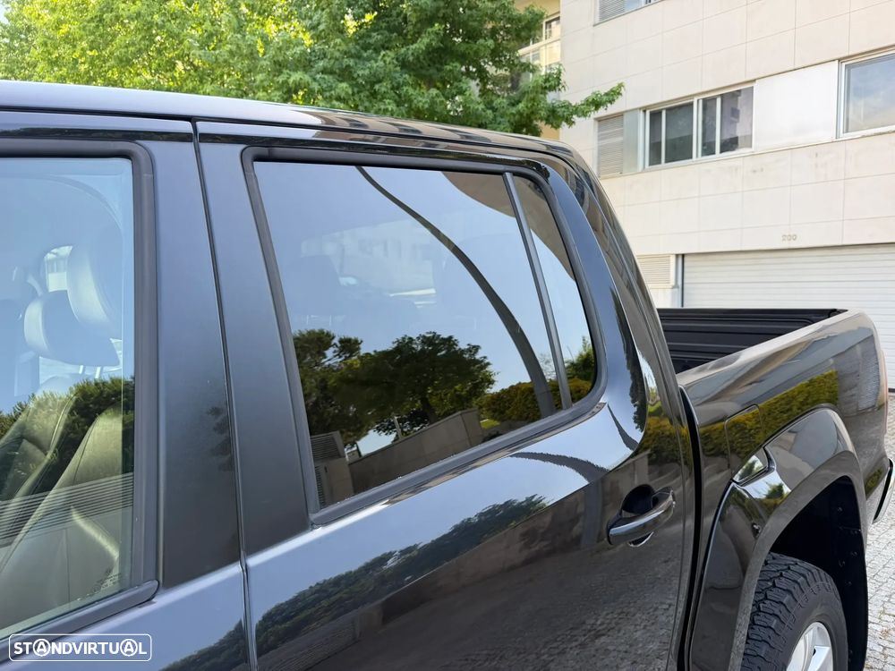 VW Amarok 2.0 BiTDI Auto Highline - 25