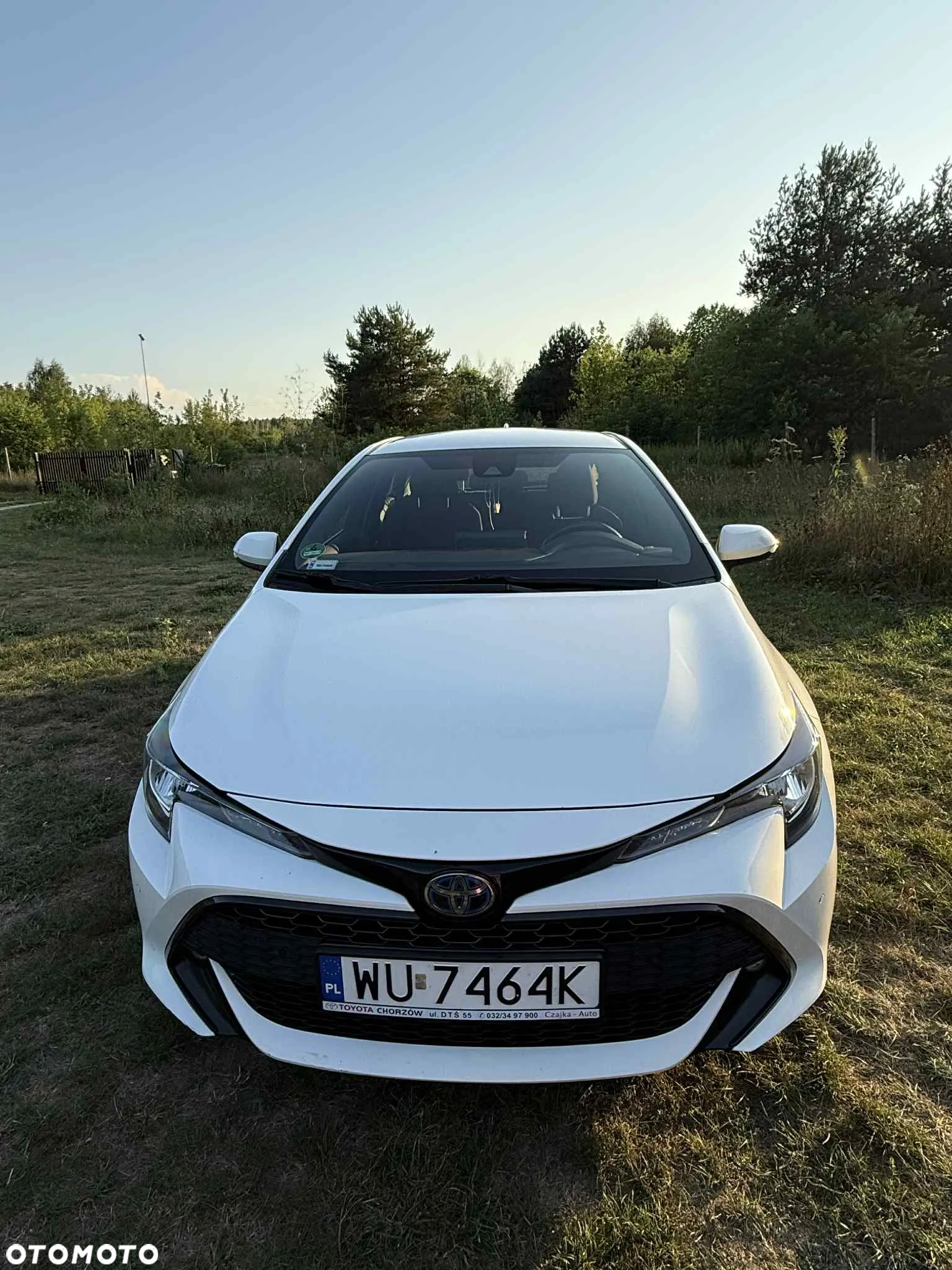 Toyota Corolla ver-1-8-hybrid-active - 2