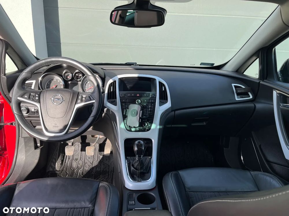 Opel Astra 1.6 Turbo Sport - 12