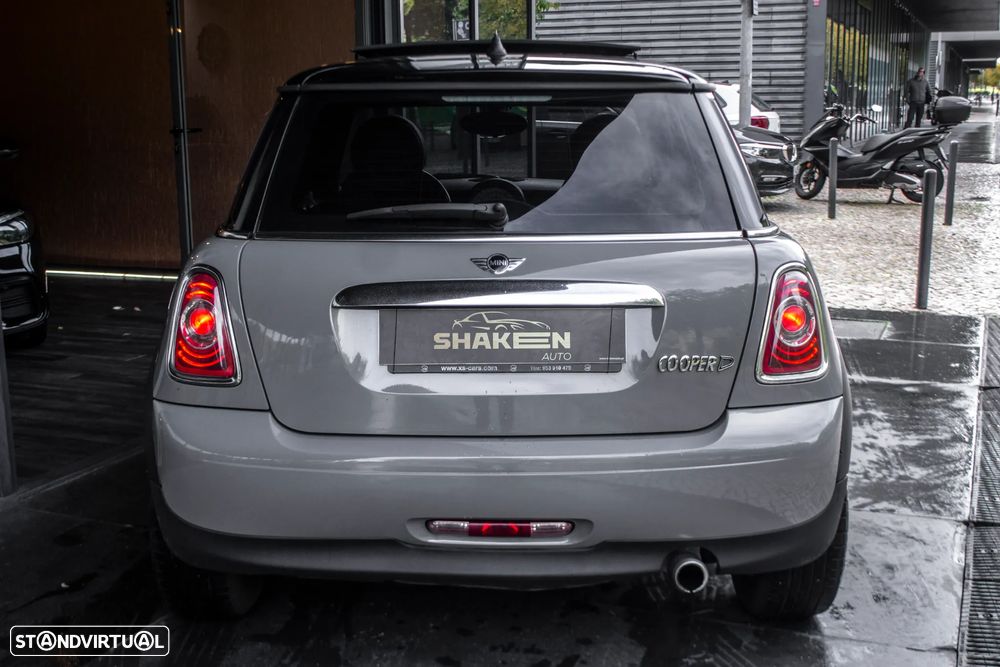 MINI 3 Portas Cooper D - 10