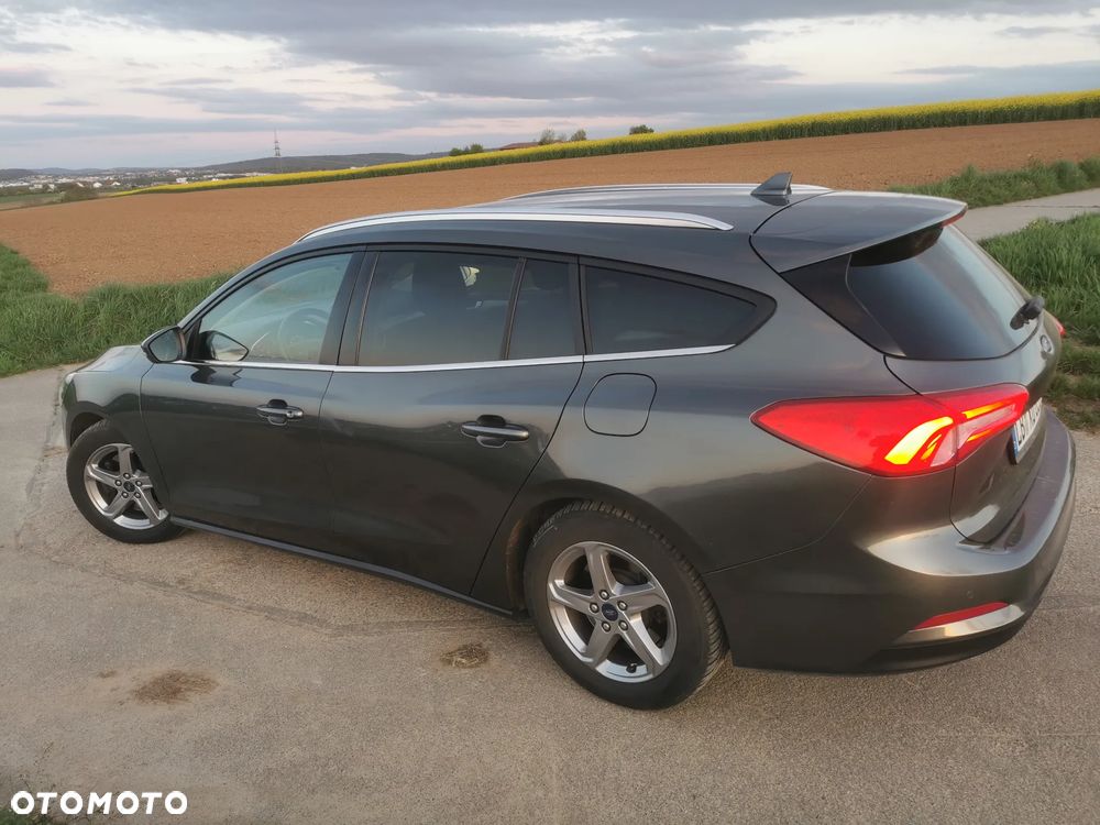 Ford Focus 1.5 EcoBlue Start-Stopp-System ACTIVE - 6