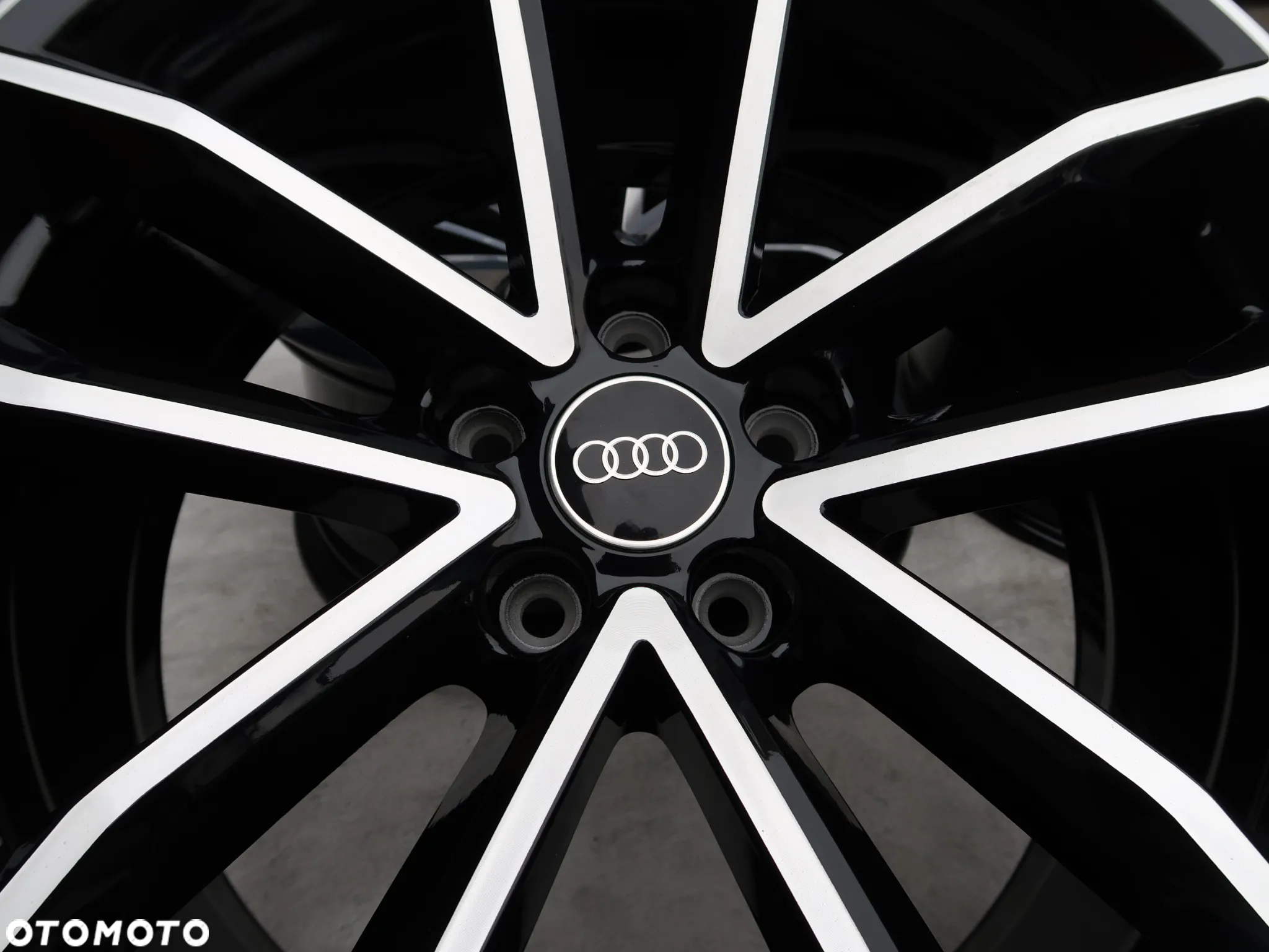 FELGI ALUMINIOWE AUDI A4 A5 B9 S LINE 19" 8W0601025 DF - 9