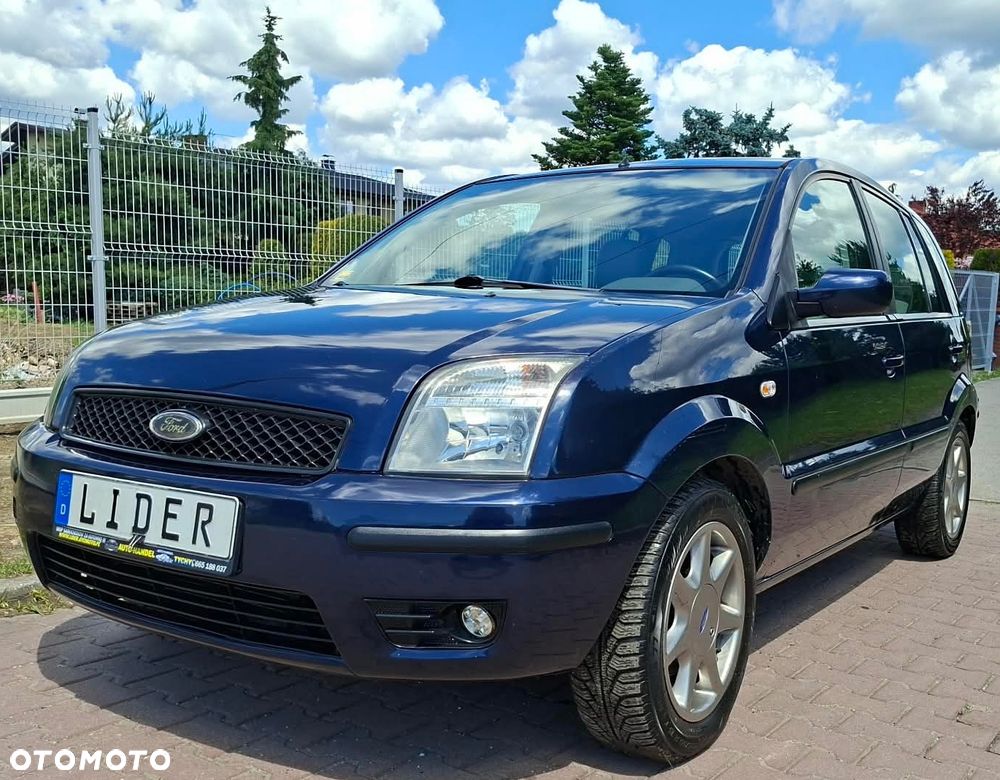 Ford Fusion - 2