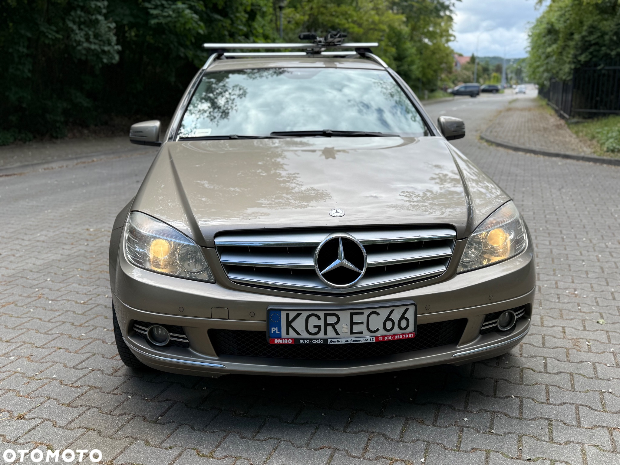 Mercedes-Benz Klasa C 220 T CDI DPF (BlueEFFICIENCY) Avantgarde - 4