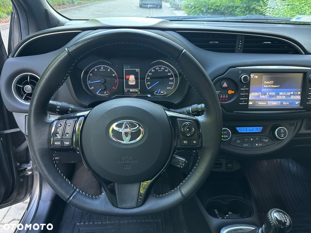 Toyota Yaris 1.5 Selection - 8