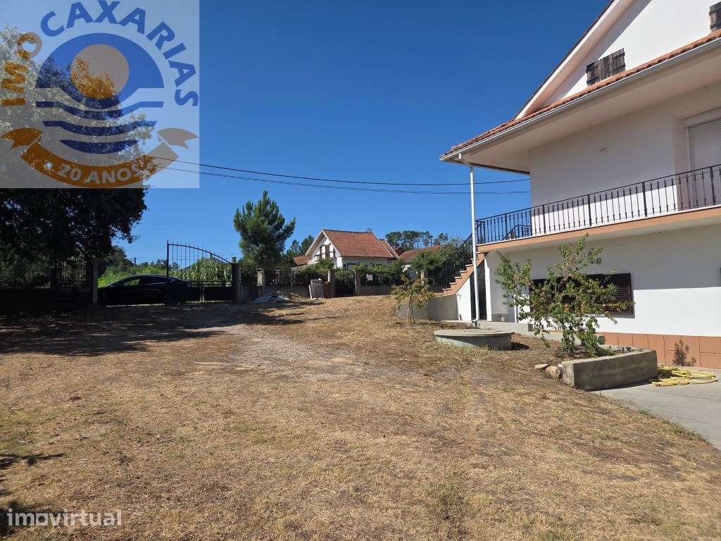 Moradia T6 com pavilhão - Grande imagem: 5/54
