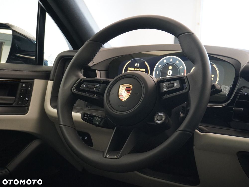 Porsche Cayenne E-Hybrid PHEV Black Edition - 38
