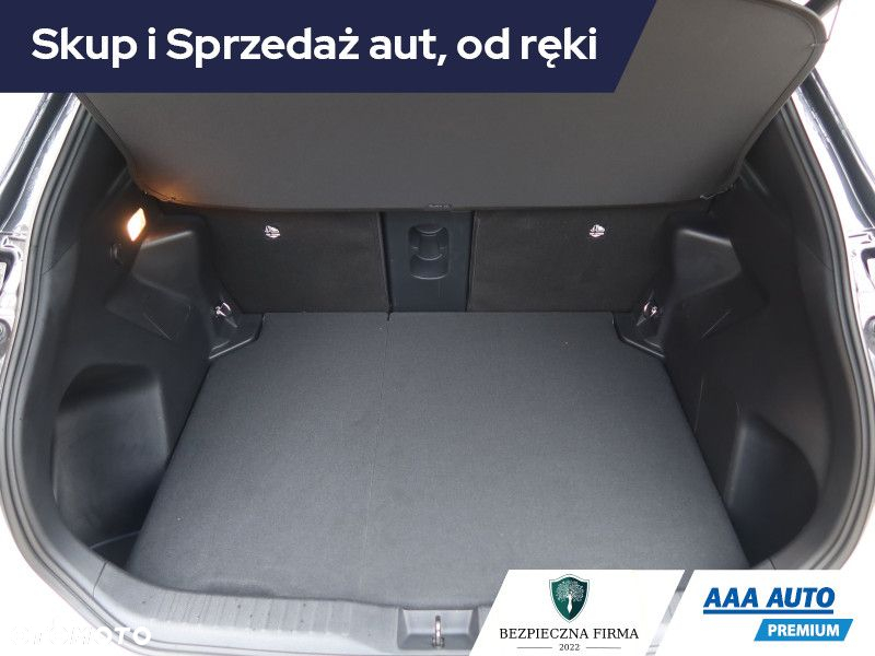 Toyota Yaris Cross - 15
