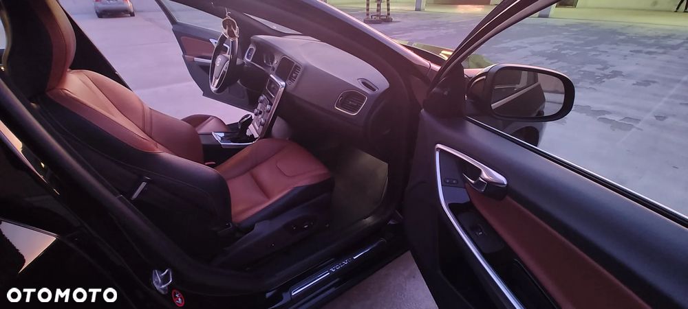 Volvo S60 T5 Drive-E Summum - 13