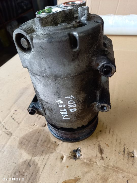 Sprężarka klimatyzacji Ford 1,8TDI  6G9119D6529GC - 2