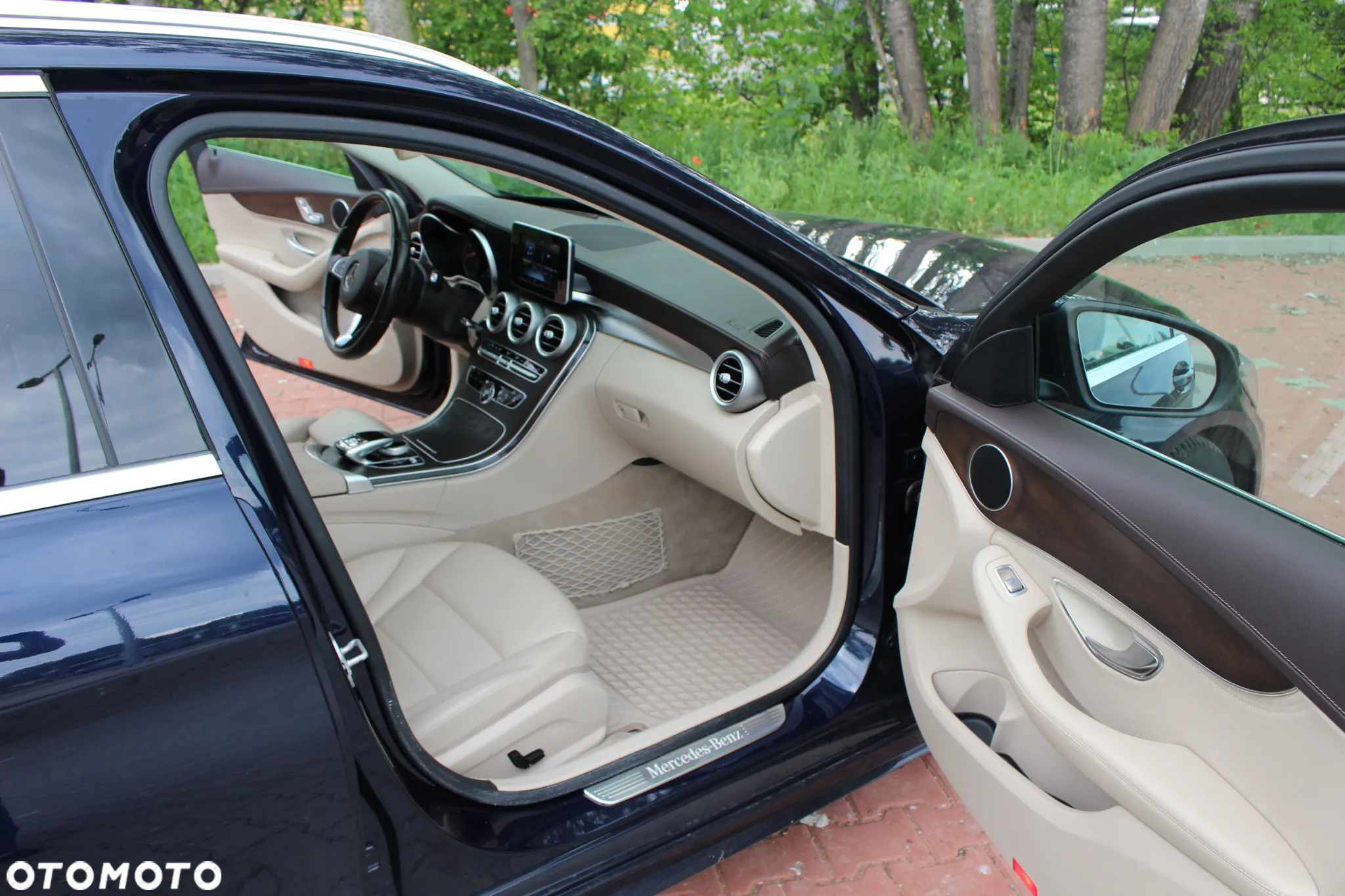 Mercedes-Benz Klasa C 200 4-Matic 7G-TRONIC - 21