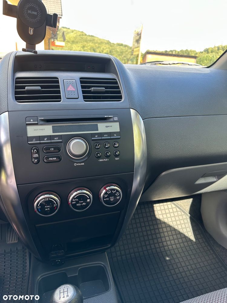 Suzuki SX4 - 5