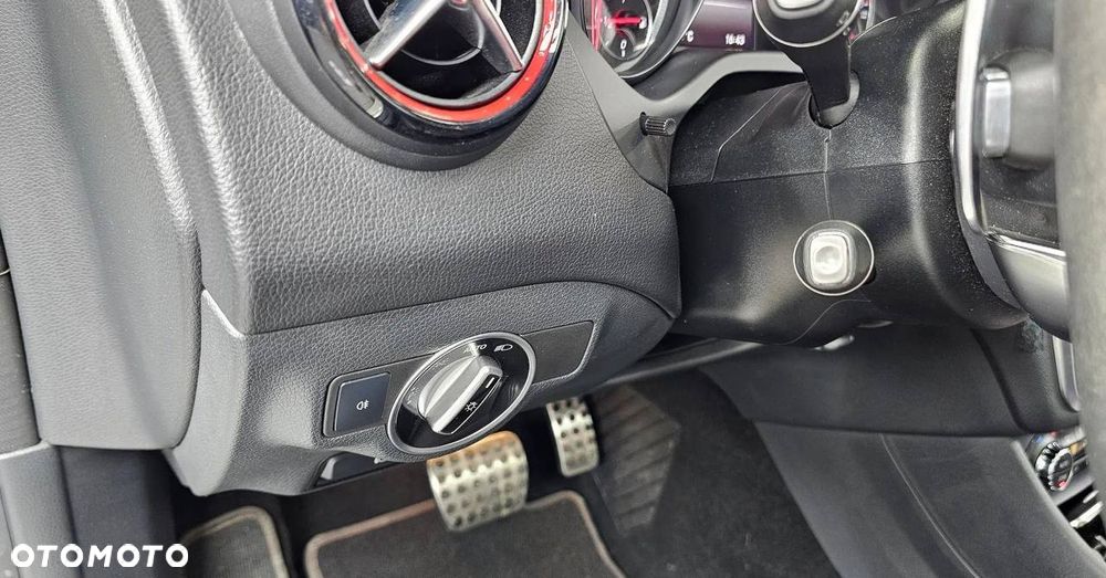 Mercedes-Benz CLA AMG 45 4Matic AMG Speedshift DCT 7G - 25