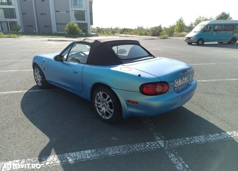 Mazda MX-5 1.6i 16V - 2