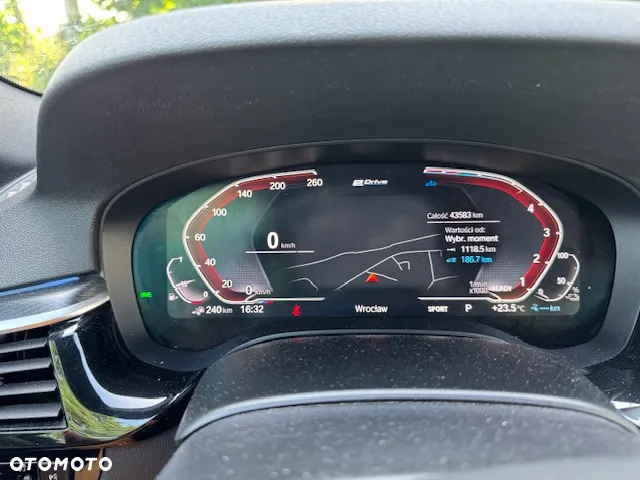 BMW Seria 5 530e xDrive M Sport sport - 14