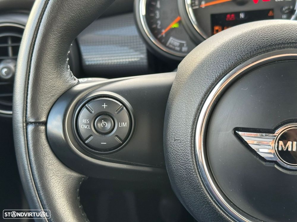 MINI 3 Portas Cooper D - 17
