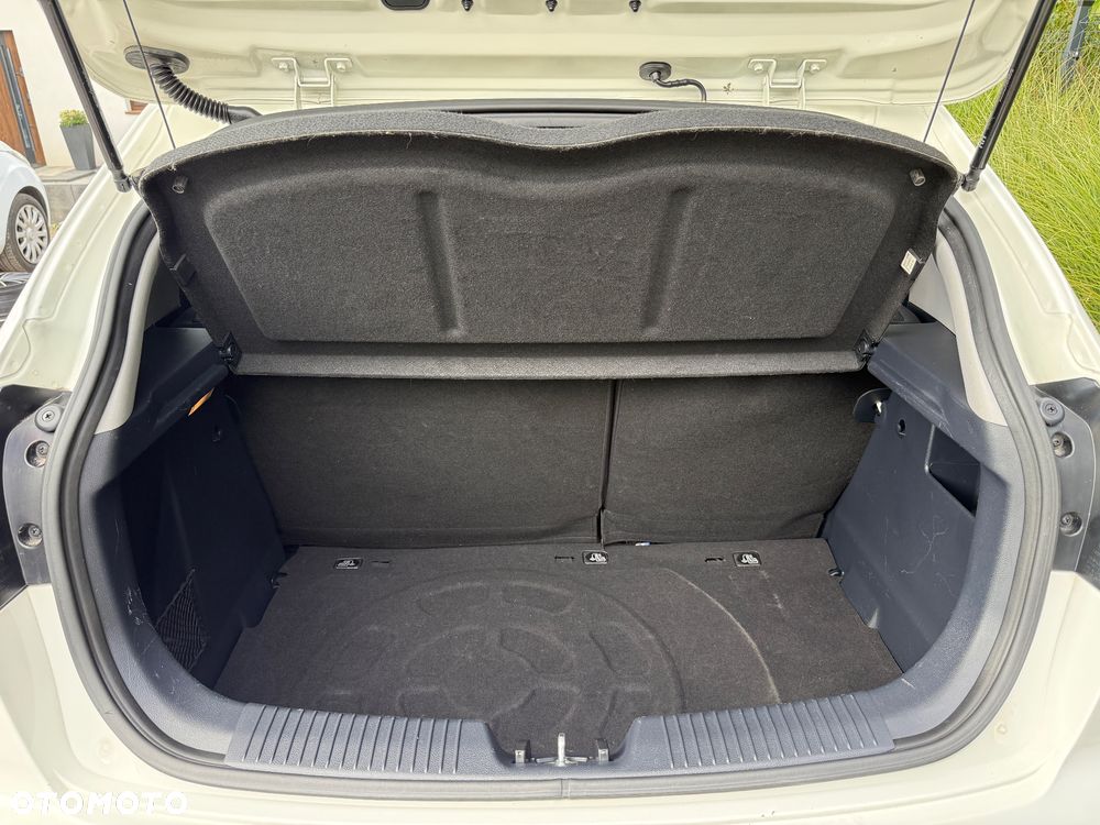 Kia Rio 1.2 Business Line - 10