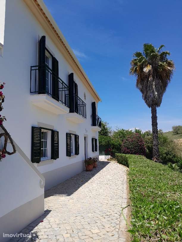 Moradia T3 a 5 minutos Vilamoura - Grande imagem: 2/51