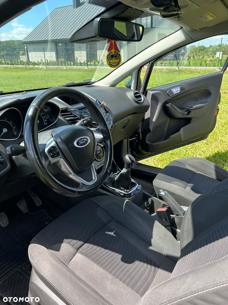 Ford Fiesta 1.0 EcoBoost Titanium - 10