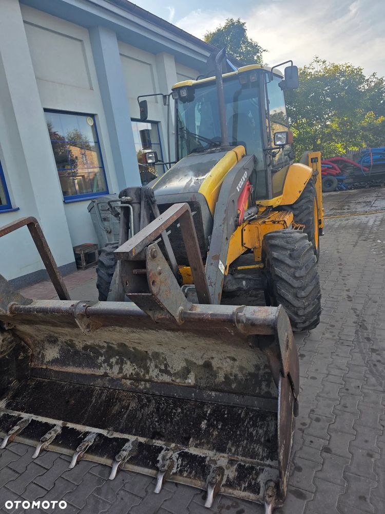 Volvo BL71 - 8