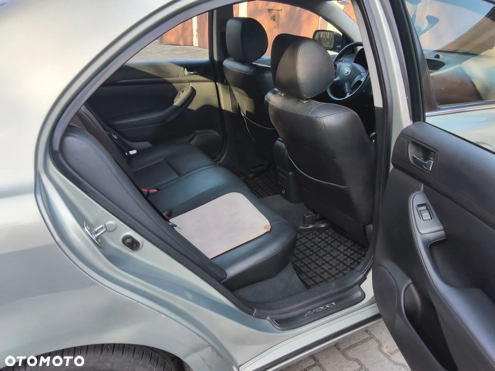 Toyota Avensis 2.0 VVT-i Prestige - 18