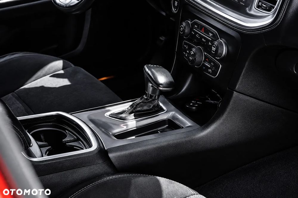 Dodge Charger 3.6 GT - 18