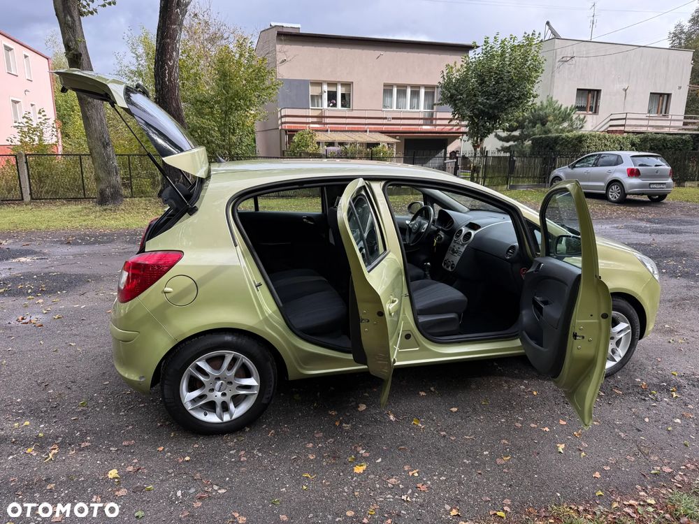 Opel Corsa 1.4 16V Innovation - 31