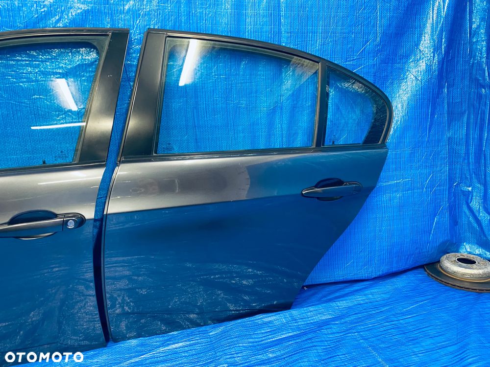 DRZWI LEWE LEWY PRZÓD PRZEDNIE TYŁ TYLNE KOMPLETNE BMW E90 SEDAN 07R ; LAKIER A22 ORYGINAŁ EUROPA - 8