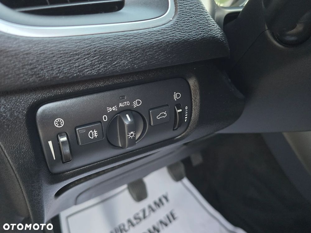 Volvo V40 T2 Drive-E Summum - 30