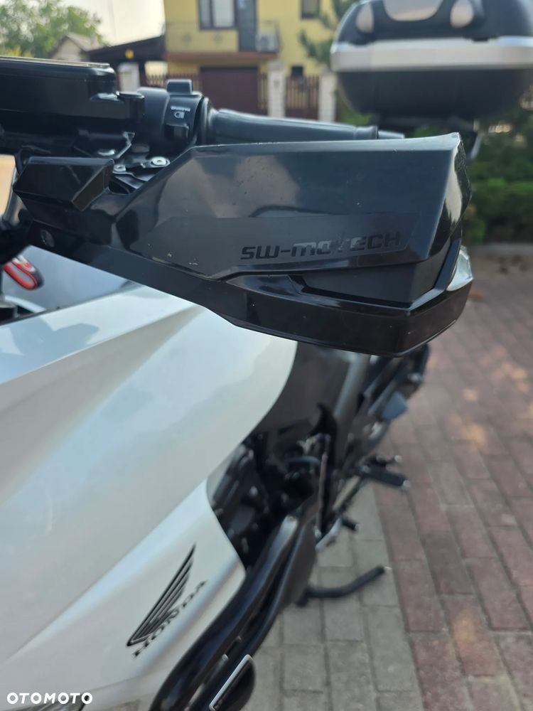 Honda CBF - 15