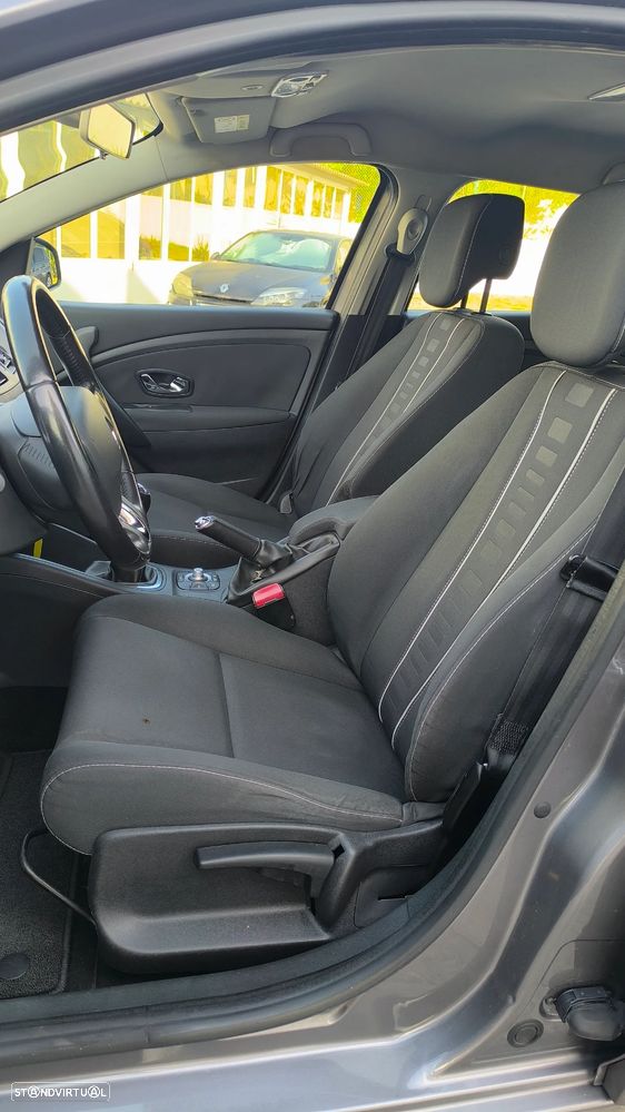 Renault Mégane Sport Tourer 1.5 dCi Dynamique SS - 36