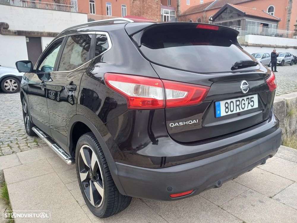 Nissan Qashqai 1.6 dCi N-Connecta 18 - 16