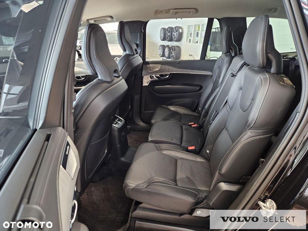 Volvo XC 90 - 25